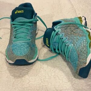 ASICS Blue and Gray Athletic Shoes with Breathable Mesh